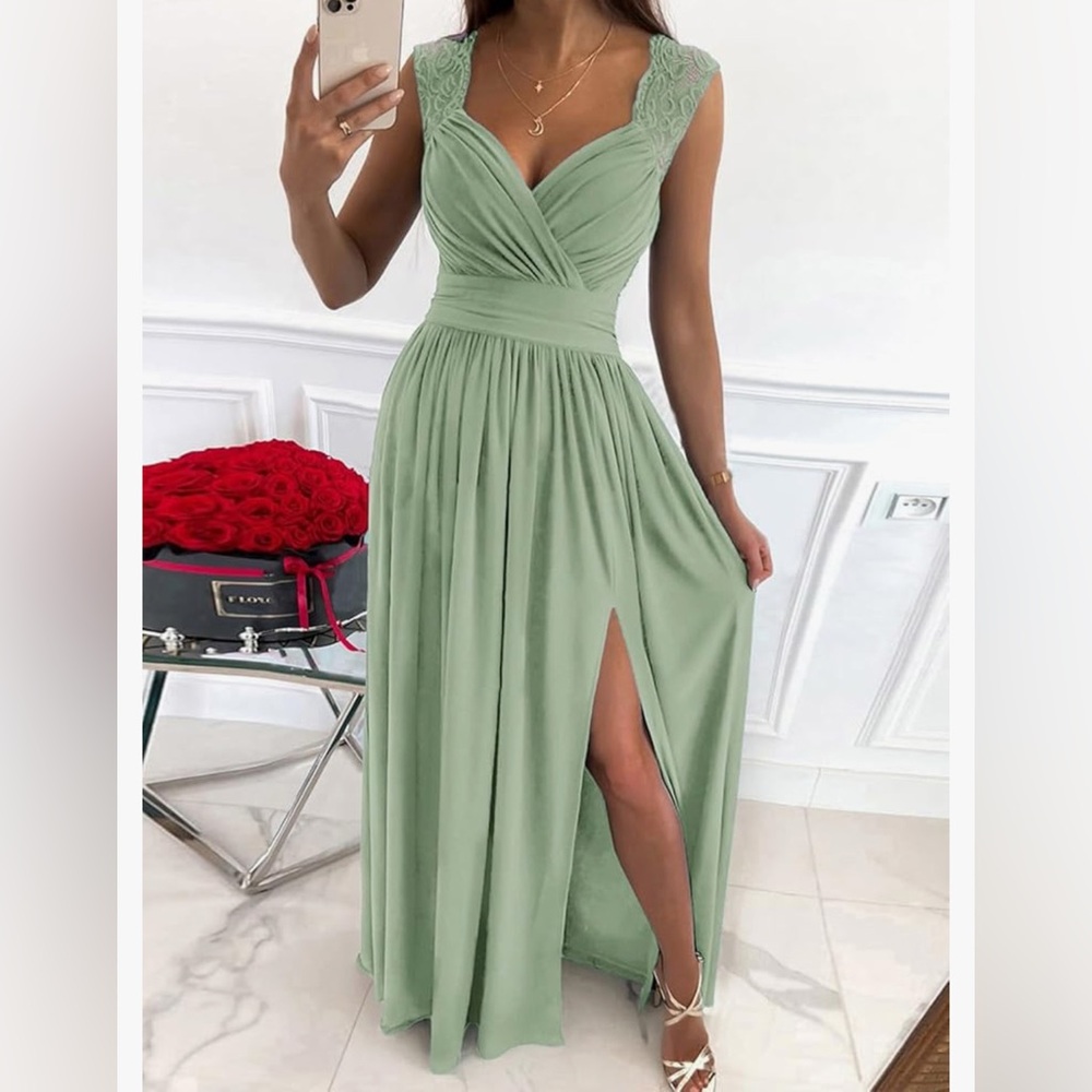 Elegant Green Maxi Dress